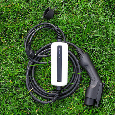 CEE Plug Electric Car Charger Box OEM Portable EV Charger with 16A 3.6kW Output Current