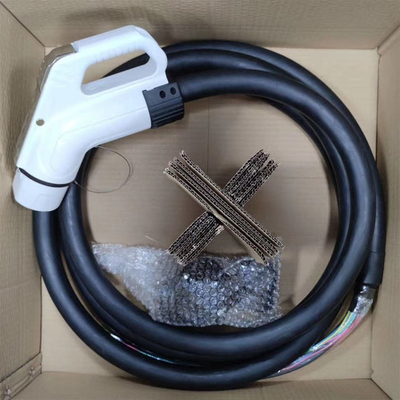 125A 200A GBT Fast Charging Station Plug IP54 Rated DC Charging Connector for EV Chargers