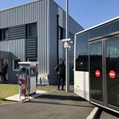 Electric Car Fast Charging Station with CCS Interface Standard and DC Output Current